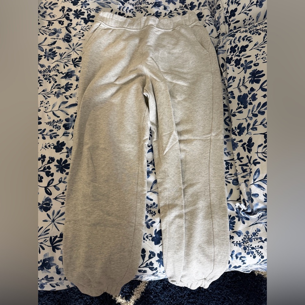 Lululemon Relaxed High Rise Jogger